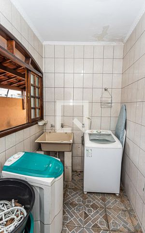 Casa à venda com 360m², 3 quartos e 8 vagas Casa à venda com 360m², 3 quartos e 8 vagasÁrea de Serviço
