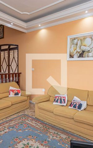 Casa à venda com 360m², 3 quartos e 8 vagas Casa à venda com 360m², 3 quartos e 8 vagasSala 3