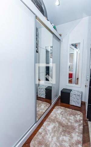 Casa à venda com 360m², 3 quartos e 8 vagas Casa à venda com 360m², 3 quartos e 8 vagasCloset suite 3