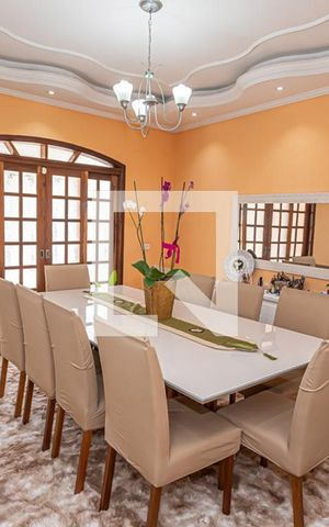 Casa à venda com 360m², 3 quartos e 8 vagas Casa à venda com 360m², 3 quartos e 8 vagasSala 2