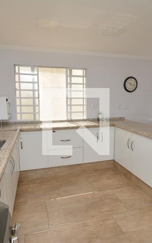 Casa à venda com 476m², 5 quartos e 3 vagasCozinha