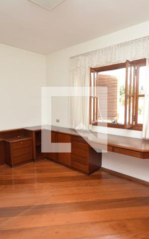 Casa à venda com 476m², 5 quartos e 3 vagasQuarto 3