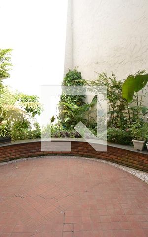 Casa à venda com 476m², 5 quartos e 3 vagasJardim
