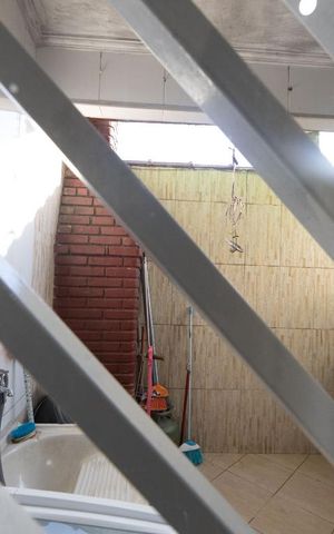 Casa à venda com 85m², 2 quartos e 2 vagas Casa à venda com 85m², 2 quartos e 2 vagasVista Cozinha