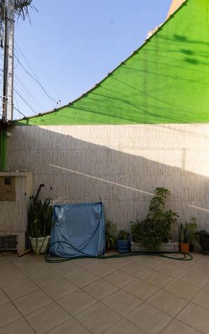 Casa à venda com 85m², 2 quartos e 2 vagas Casa à venda com 85m², 2 quartos e 2 vagasGaragem