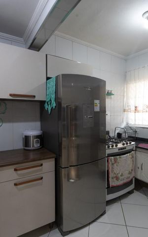 Casa à venda com 85m², 2 quartos e 2 vagas Casa à venda com 85m², 2 quartos e 2 vagasCozinha