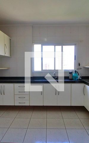 Apartamento à venda com 88m², 3 quartos e 2 vagasCozinha