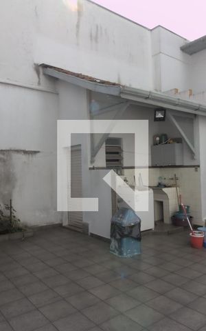 Casa à venda com 210m², 3 quartos e 6 vagasÁrea de Serviço