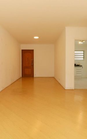 Apartamento para alugar com 85m², 2 quartos e 1 vagaSala