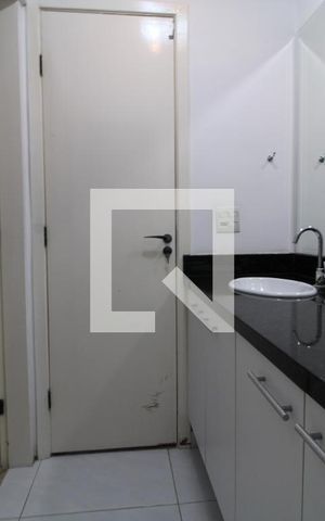 Casa à venda com 211m², 4 quartos e 2 vagasBanheiro da suíte 4