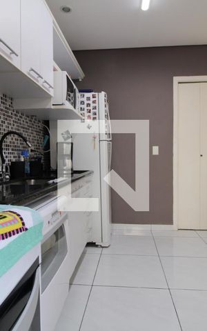 Casa à venda com 211m², 4 quartos e 2 vagasCozinha