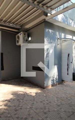 Casa à venda com 211m², 4 quartos e 2 vagasFrente da casa