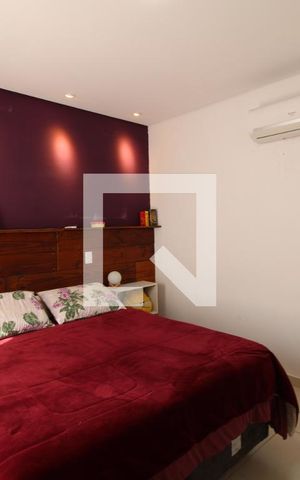 Casa à venda com 211m², 4 quartos e 2 vagasSuíte 1