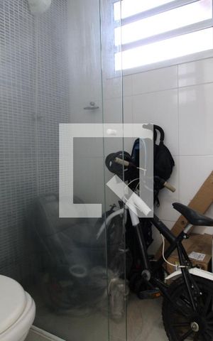 Casa à venda com 211m², 4 quartos e 2 vagasBanheiro da suíte 4