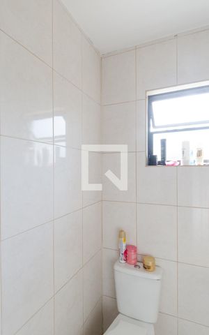Casa à venda com 290m², 2 quartos e 2 vagas Casa à venda com 290m², 2 quartos e 2 vagasBanheiro de serviço