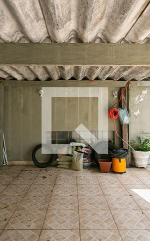 Casa à venda com 172m², 4 quartos e 3 vagas Casa à venda com 172m², 4 quartos e 3 vagasGaragem