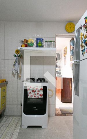 Casa à venda com 172m², 4 quartos e 3 vagas Casa à venda com 172m², 4 quartos e 3 vagasCasa 2 - Cozinha