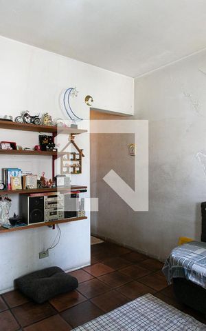 Casa à venda com 172m², 4 quartos e 3 vagas Casa à venda com 172m², 4 quartos e 3 vagasCasa 1 - Sala