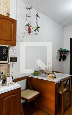 Casa à venda com 172m², 4 quartos e 3 vagas Casa à venda com 172m², 4 quartos e 3 vagasCasa 1 - Cozinha
