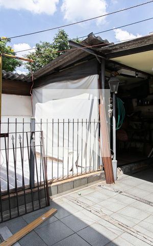 Casa à venda com 172m², 4 quartos e 3 vagas Casa à venda com 172m², 4 quartos e 3 vagasCasa 1 - Varanda