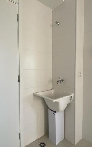 Apartamento à venda com 33m², 2 quartos e sem vaga Apartamento à venda com 33m², 2 quartos e sem vagaÁrea de Serviço