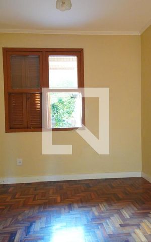 Casa à venda com 380m², 7 quartos e 3 vagasquarto 2