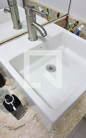 Apartamento à venda com 84m², 2 quartos e 2 vagasBanheiro do Quarto 1 - Suíte