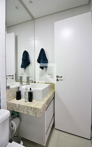 Apartamento à venda com 84m², 2 quartos e 2 vagasBanheiro do Quarto 1 - Suíte