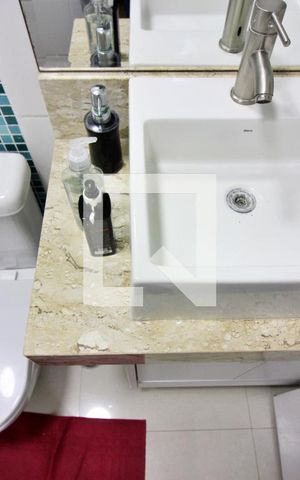 Apartamento à venda com 84m², 2 quartos e 2 vagasBanheiro do Quarto 1 - Suíte