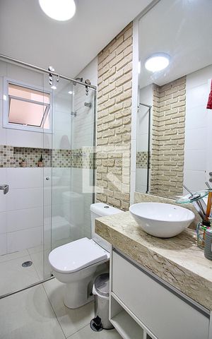 Apartamento à venda com 84m², 2 quartos e 2 vagasBanheiro Social