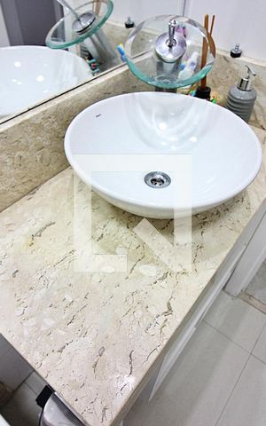 Apartamento à venda com 84m², 2 quartos e 2 vagasBanheiro Social