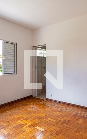 Casa à venda com 150m², 3 quartos e 3 vagas Casa à venda com 150m², 3 quartos e 3 vagasSuite