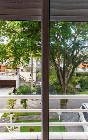Casa de condomínio para alugar com 500m², 4 quartos e 4 vagasVaranda da Suíte 4