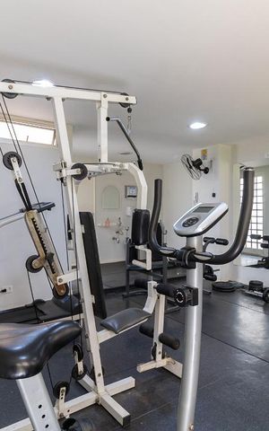 Apartamento à venda com 99m², 3 quartos e 2 vagas Apartamento à venda com 99m², 3 quartos e 2 vagasAcademia