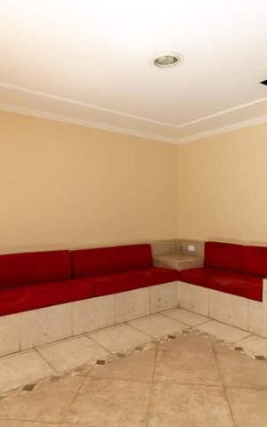 Apartamento à venda com 99m², 3 quartos e 2 vagas Apartamento à venda com 99m², 3 quartos e 2 vagasHall de Entrada