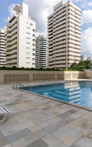 Apartamento à venda com 99m², 3 quartos e 2 vagas Apartamento à venda com 99m², 3 quartos e 2 vagasPiscina
