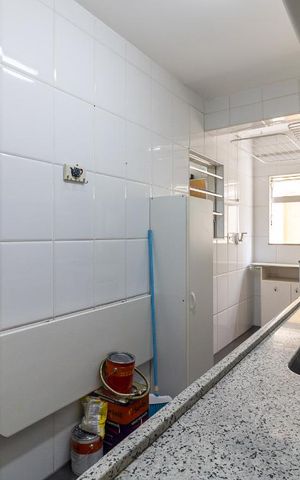 Apartamento à venda com 99m², 3 quartos e 2 vagas Apartamento à venda com 99m², 3 quartos e 2 vagasCozinha