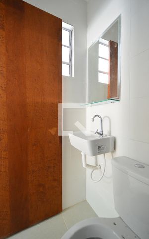 Casa para alugar com 44m², 1 quarto e sem vagaBanheiro