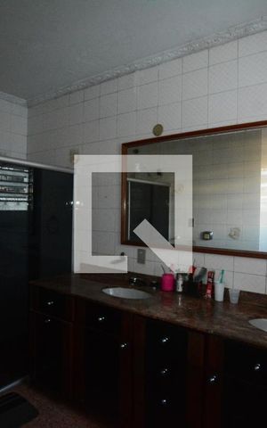 Casa para alugar com 100m², 4 quartos e 1 vagaBanheiro 1