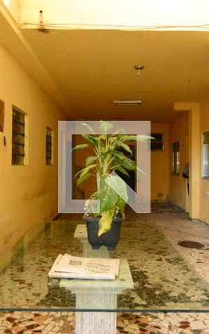 Casa para alugar com 100m², 4 quartos e 1 vagaÁrea comum