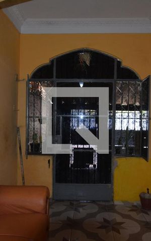 Casa para alugar com 100m², 4 quartos e 1 vagaSala
