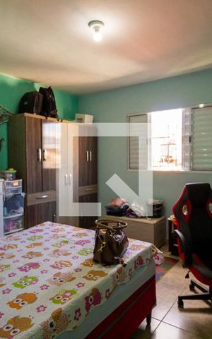 Casa à venda com 400m², 4 quartos e 2 vagas Casa à venda com 400m², 4 quartos e 2 vagasQuarto 2 - Casa 2