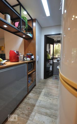 Apartamento à venda com 93m², 2 quartos e 2 vagasCozinha