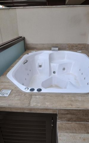 Apartamento à venda com 93m², 2 quartos e 2 vagasVaranda Gourmet - Jacuzzi