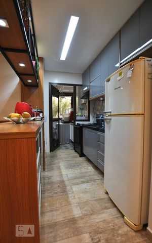 Apartamento à venda com 93m², 2 quartos e 2 vagasCozinha