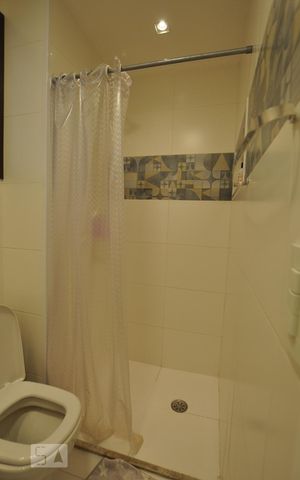 Apartamento à venda com 93m², 2 quartos e 2 vagasBanheiro