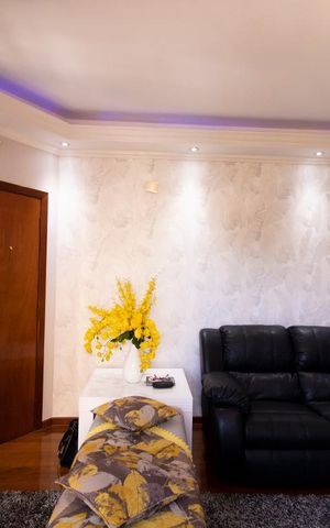 Apartamento à venda com 130m², 3 quartos e 3 vagas Apartamento à venda com 130m², 3 quartos e 3 vagasSala de Estar