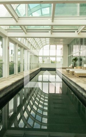 Studio para alugar com 37m², 1 quarto e 1 vaga Studio para alugar com 37m², 1 quarto e 1 vagaÁrea Comum - Jacuzzi