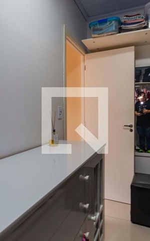 Casa à venda com 136m², 3 quartos e 1 vaga Casa à venda com 136m², 3 quartos e 1 vagaCloset do Quarto 2