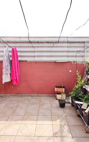 Casa à venda com 256m², 4 quartos e 2 vagasQuintal